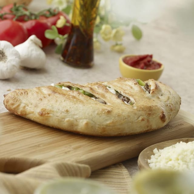 Medium Stromboli.